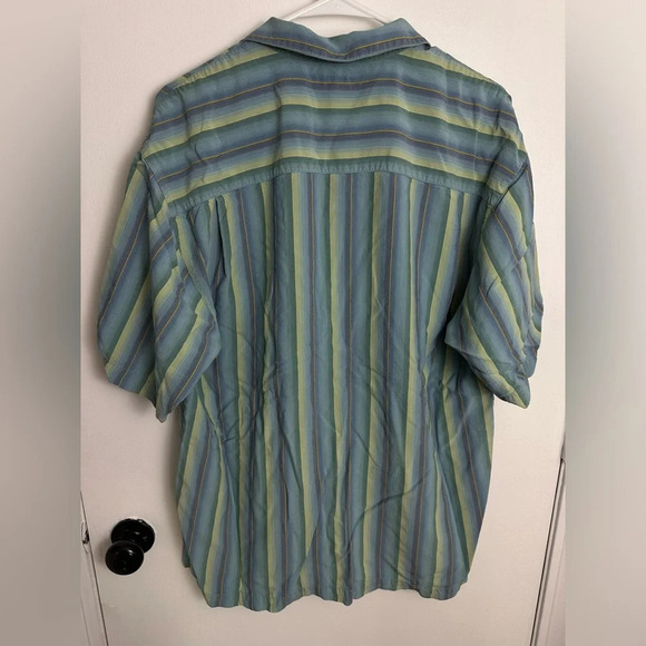 Tommy Bahama Silk Dress Shirt Men’s button up short sleeve Size L #1431 - Picture 3 of 6